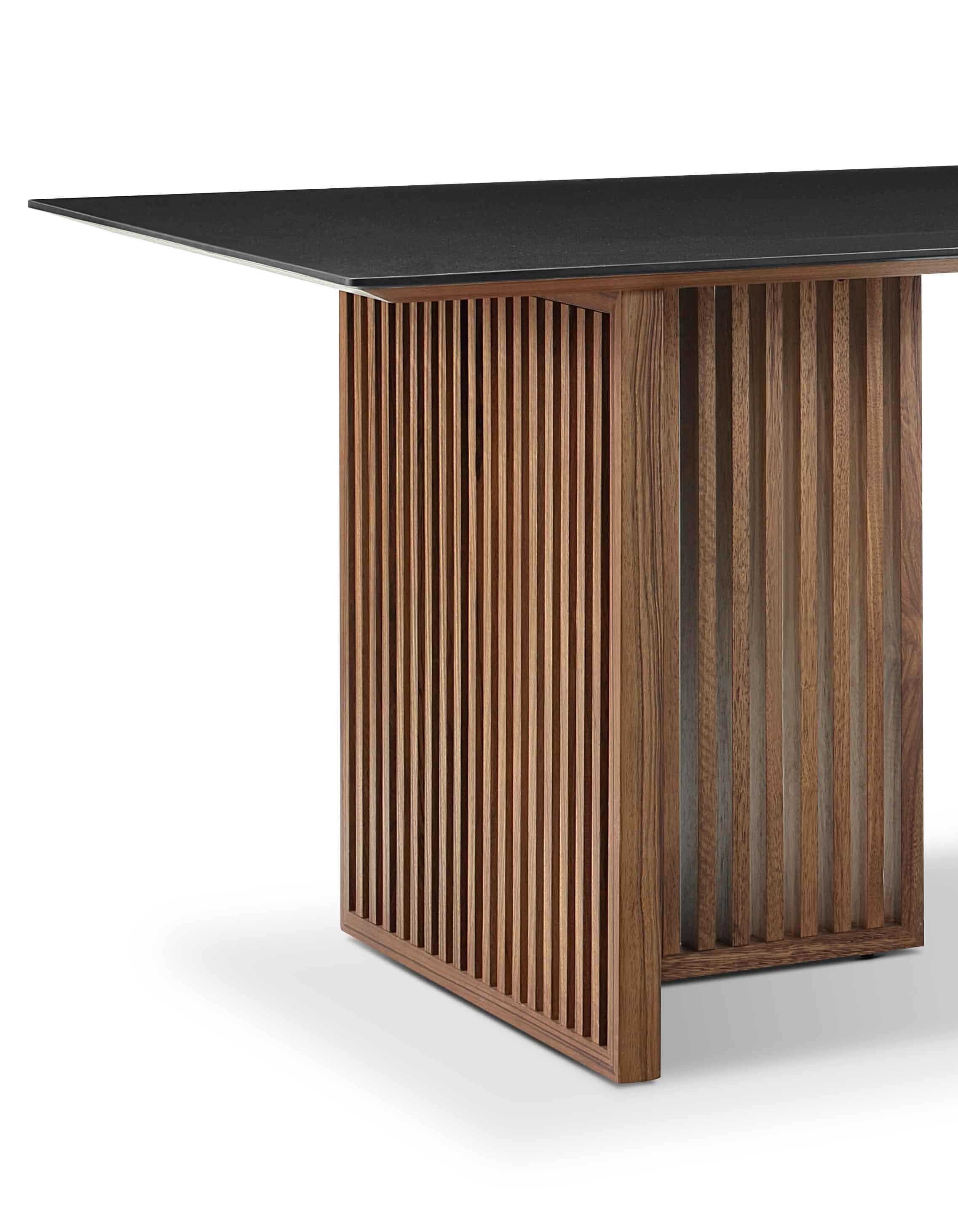 PAM DINING TABLE