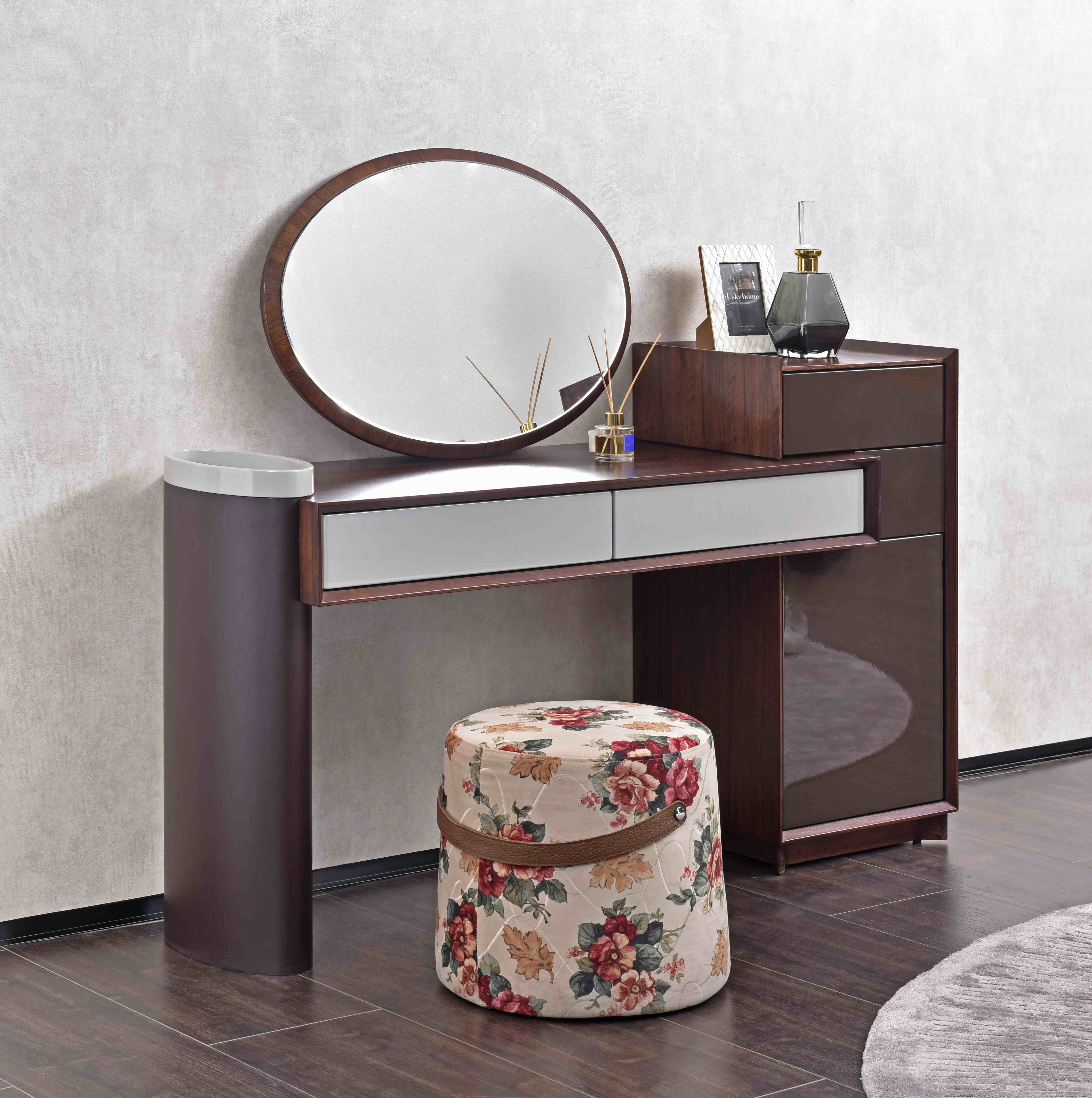 SIMA MAKEUP TABLE 